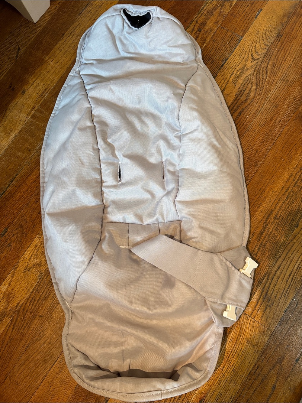 MommaRoo extra zip in seat